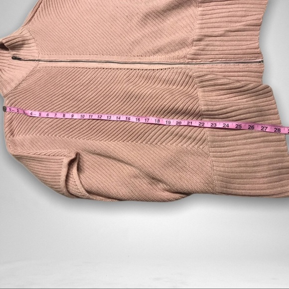 Please see new listing - Picture 8 of 11